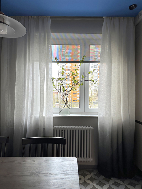 Как оформить окна в весенне-летний сезон: 5 идей от дизайнеров